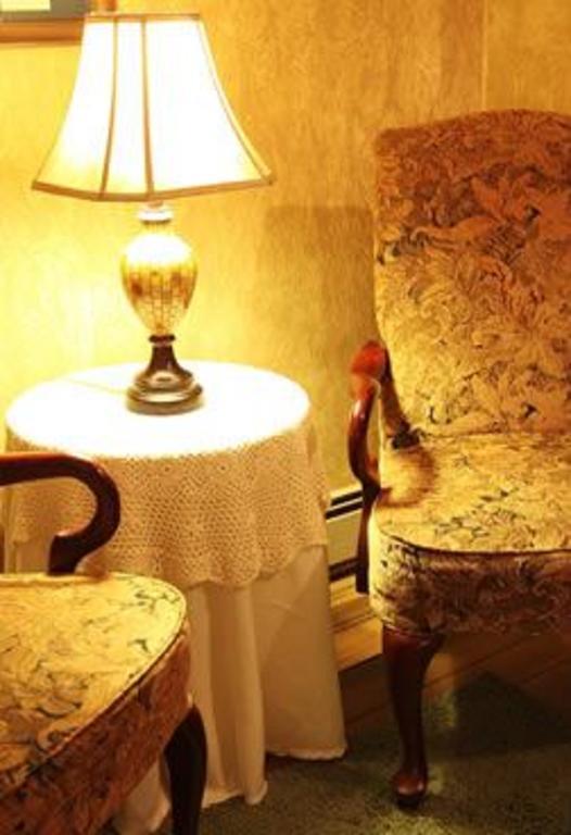 Munro House Bed And Breakfast Jonesville Quarto foto