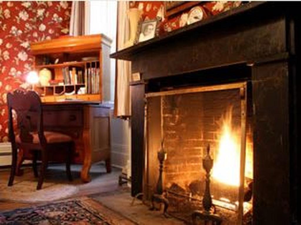 Munro House Bed And Breakfast Jonesville Quarto foto